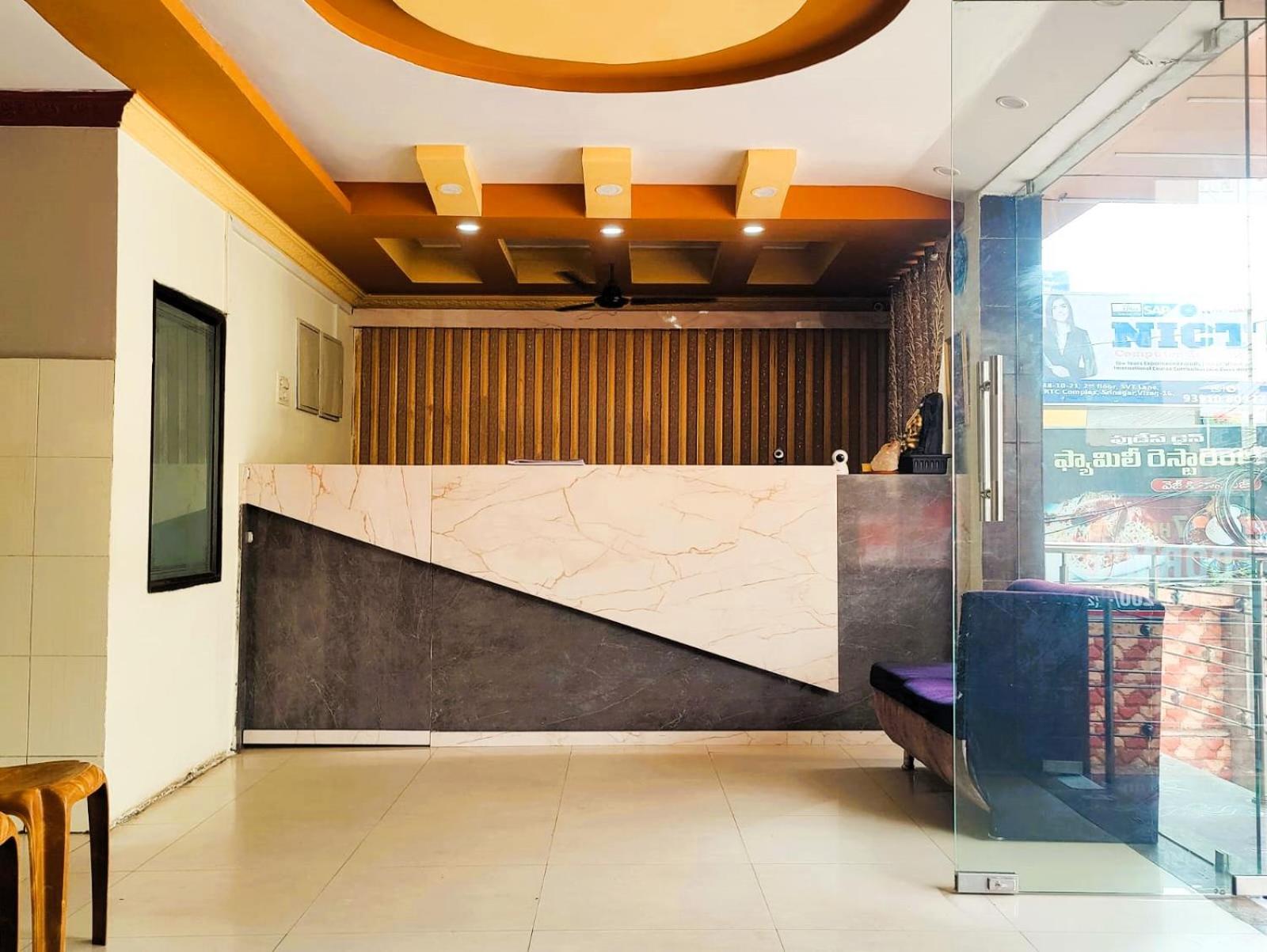 The Livin Residency Hotel Visakhapatnam Buitenkant foto
